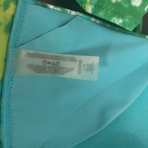 Victoria’s Secret green Tye Die bikini size large brand new without tags 2 piece - Picture 5 of 5